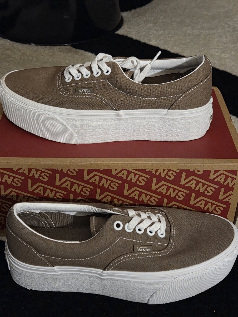 VANS STACKFORM 'WALNUT' SKATE SNEAKER SZ